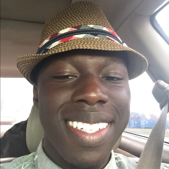 Meet your Posher, Joshua - Picture 1 of 1