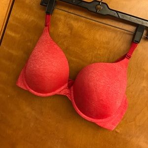 Victoria's Secret Tee Shirt Bra