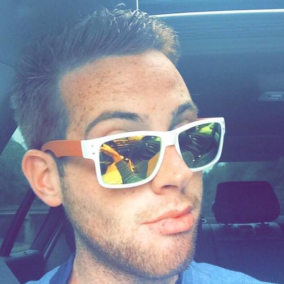 Meet your Posher, Brian - Picture 1 of 1