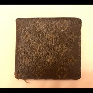 Men's Louis Vuitton wallet