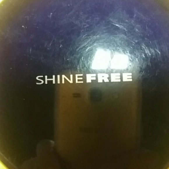 Shinefree loose powder