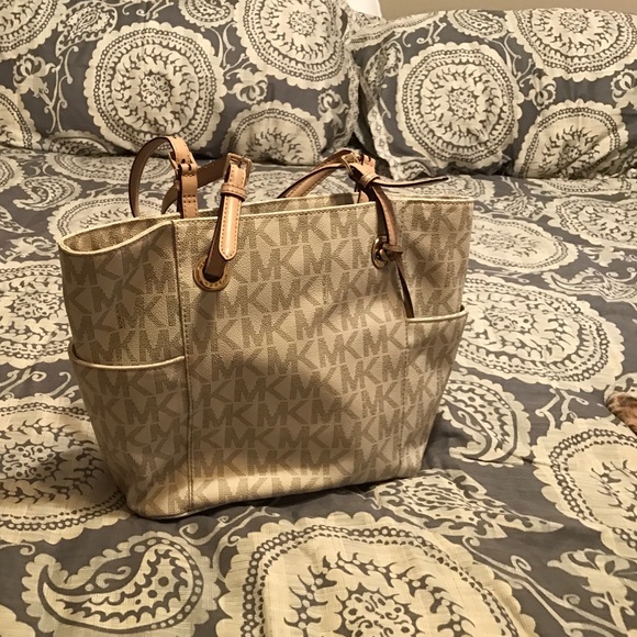 MICHAEL Michael Kors Handbags - Authentic Michael kors bag
