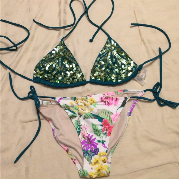 Two pieces bathing suit