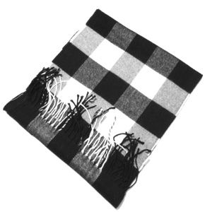 Winter scarf - black and white cross checks
