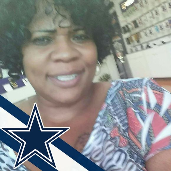 Meet your Posher, Michele