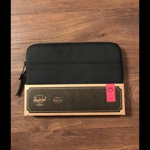 Herschel iPad Air case