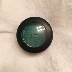 MAC eye shadow