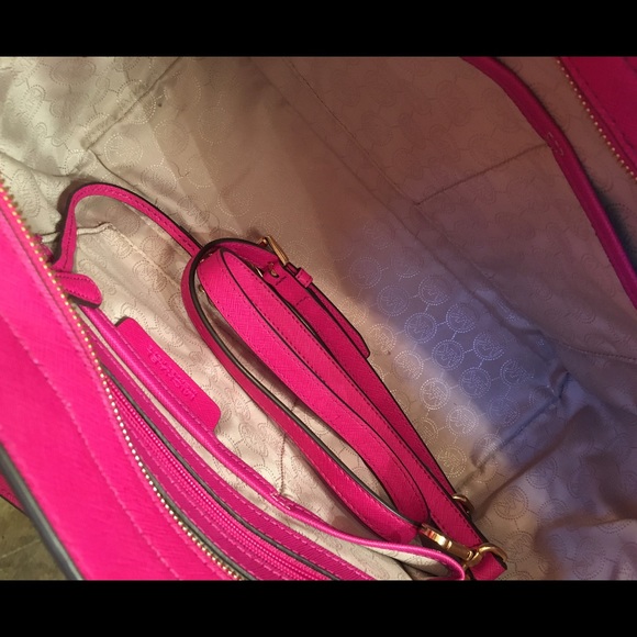 Large Michael Kors selma, fuschia - Picture 3 of 4