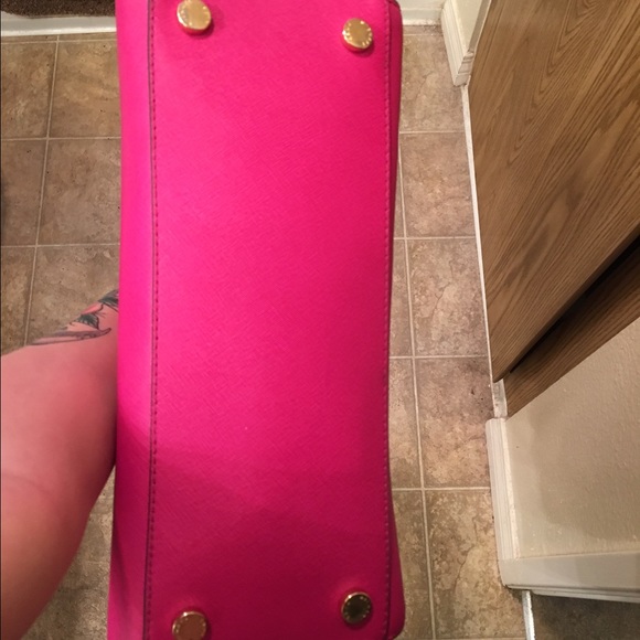 Large Michael Kors selma, fuschia - Picture 4 of 4