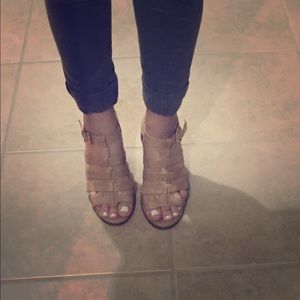 Steve Madden gladiator chunky heels