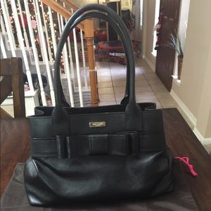 ♠️Kate Spade leather black with bow!!🎀