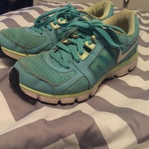 Woman's Nike sneakers