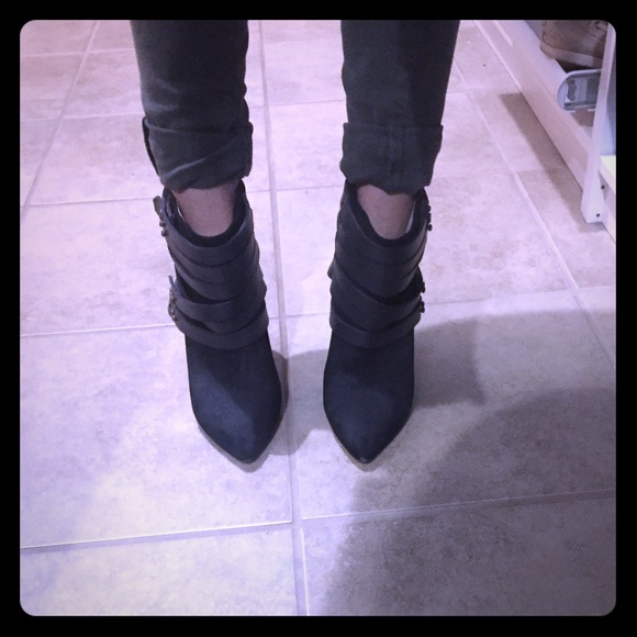 Joe brand booties- excellent condition - Picture 1 of 4