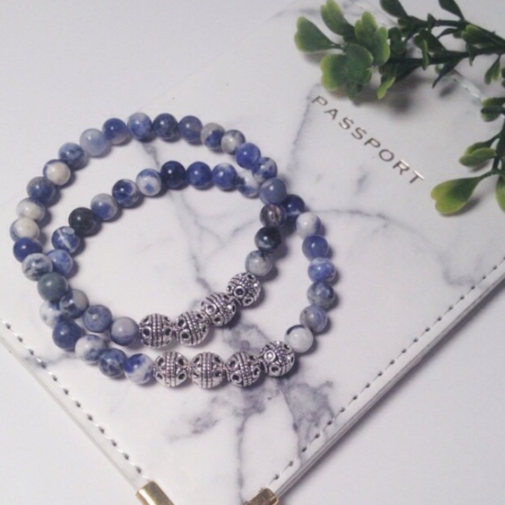 Natural Stone Bracelet With Silver Plated Beads - Picture 4 of 4