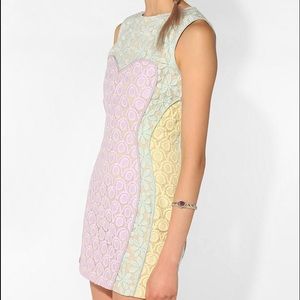 Shakuhachi color block daisy shift dress nasty gal