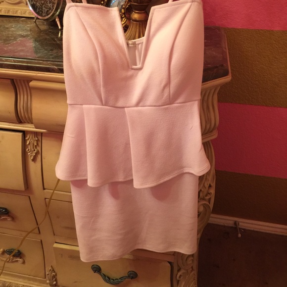 White Dress - Picture 1 of 2