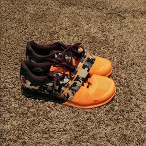 Size 7.5 Reebok lifters