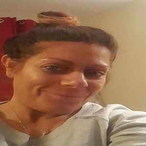 Meet your Posher, Alicia