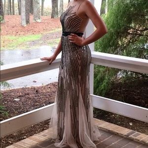 Champagne & Black Faviana dress, size 6 worn ONCE!