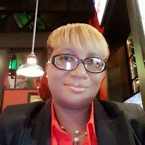 Meet your Posher, Charlotte