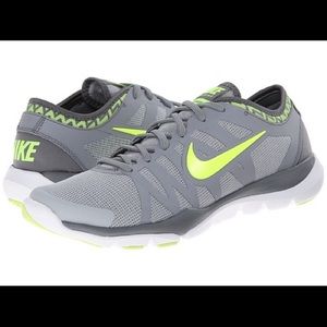 Nike Woman's Flex Supreme TR 3 Training Sz 7.5