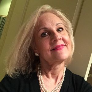 Meet your Posher, Cynthia