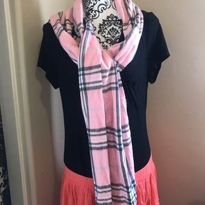 NWOT Cashmere Scarf Plaid Pink