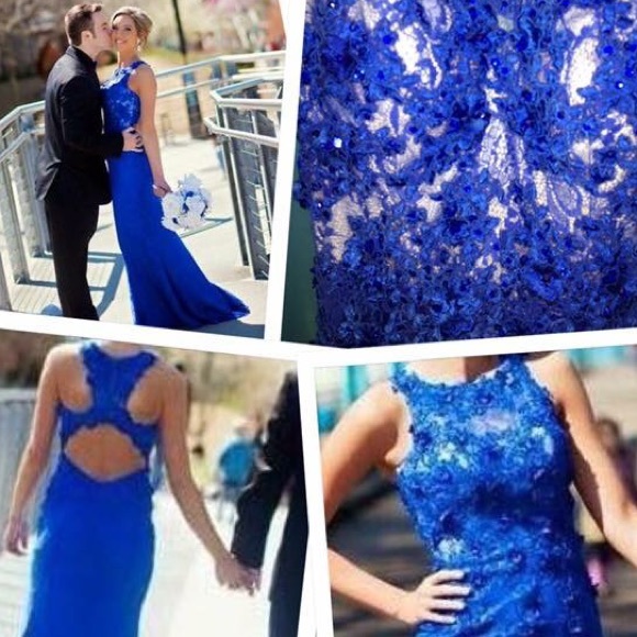 Dresses & Skirts - Prom dress for sale! Size 00, worn once for prom!