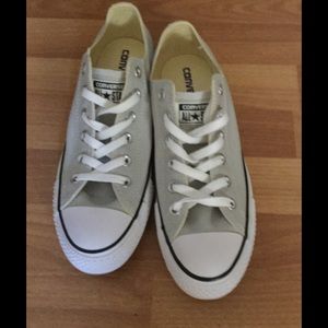 Woman's Converse Shoes