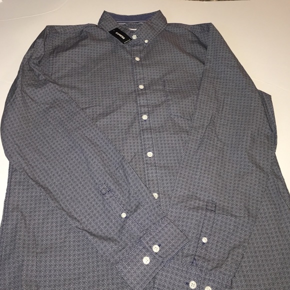 Mens EXPRESS Button Down Soft wash dress shirt L