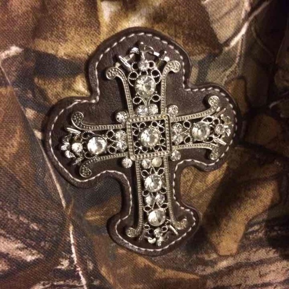 ⭐️SOLD⭐️Real Tree Camo Purse - Picture 4 of 4