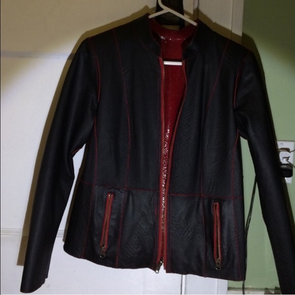 Snake jacket - Picture 4 of 4