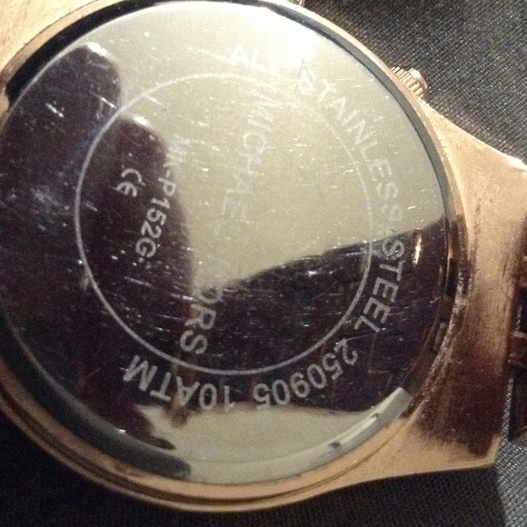 Michael Kors Watch - Picture 2 of 2