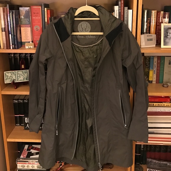 lululemon athletica Jackets & Blazers - Vintage Lululemon rain coat☂️