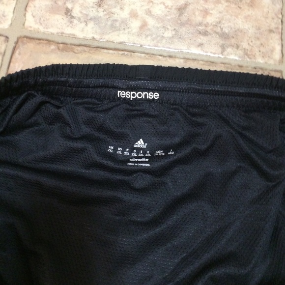Adidas men's 2xl shorts - Picture 2 of 8