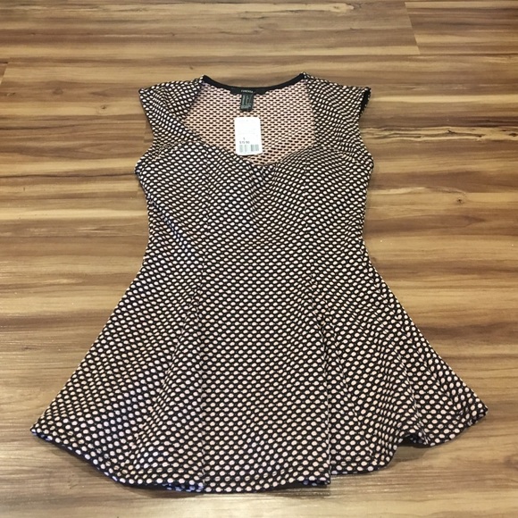 NWT peplum cap sleeved blouse