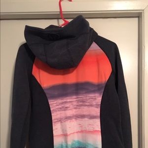 lululemon beachscape scuba 8