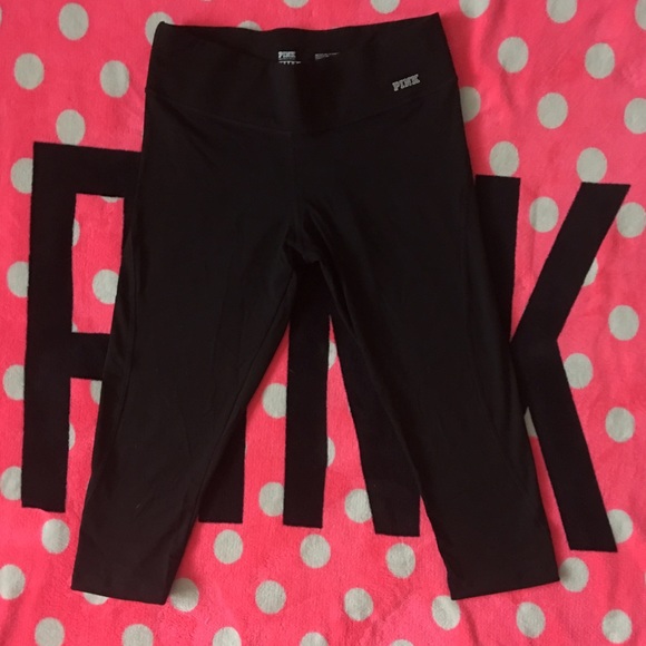 🚫SOLD🚫 Pink Victoria's Secret ultimate crops - Picture 1 of 1