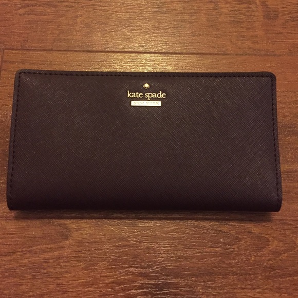 kate spade Handbags - Kate Spade Stacy Wallet.