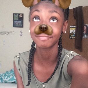 Meet your Posher, Yari