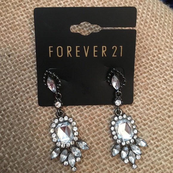 XXI Earrings - Picture 1 of 1