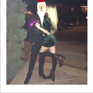 Green Velvet Dress 🎄🍾