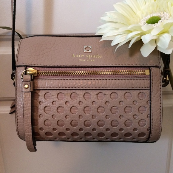 kate spade Handbags - ♠️KATE SPADE♠️ Perri Lane Bubbles Looloo Crossbody