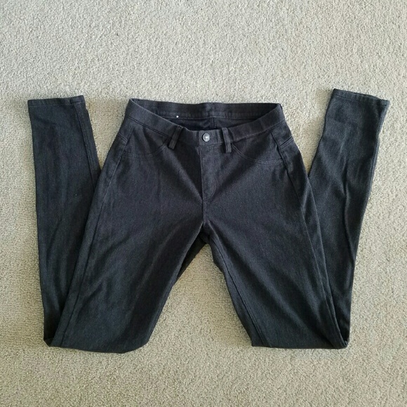 Uniqlo Jeggings Grey Size XS