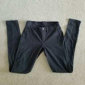 Uniqlo Jeggings Grey Size XS