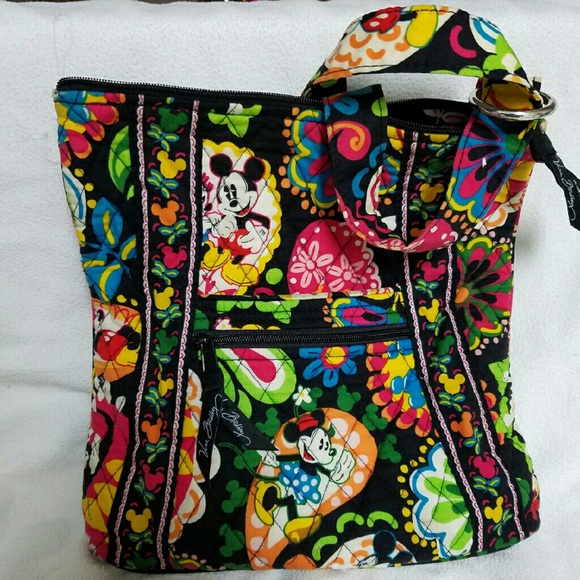 Vera Bradley Handbags - GUC Disney Parks Vera Bradley Hipster