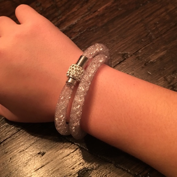 NWOT - Silver Star Dust Bracelet - Picture 2 of 3