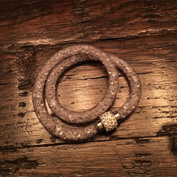 NWOT - Silver Star Dust Bracelet - Picture 3 of 3