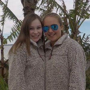 Meet your Posher, Riley