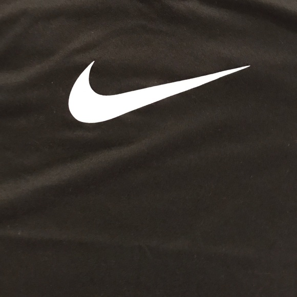 Boys Nike Dry-fit Tshirt size L